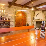 Sirotnjak 1 By Interhome בית נופש *