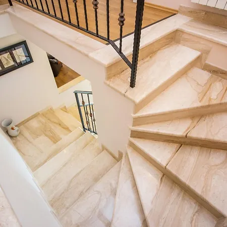 Prázdninový dům Sirotnjak 1 By Interhome *
